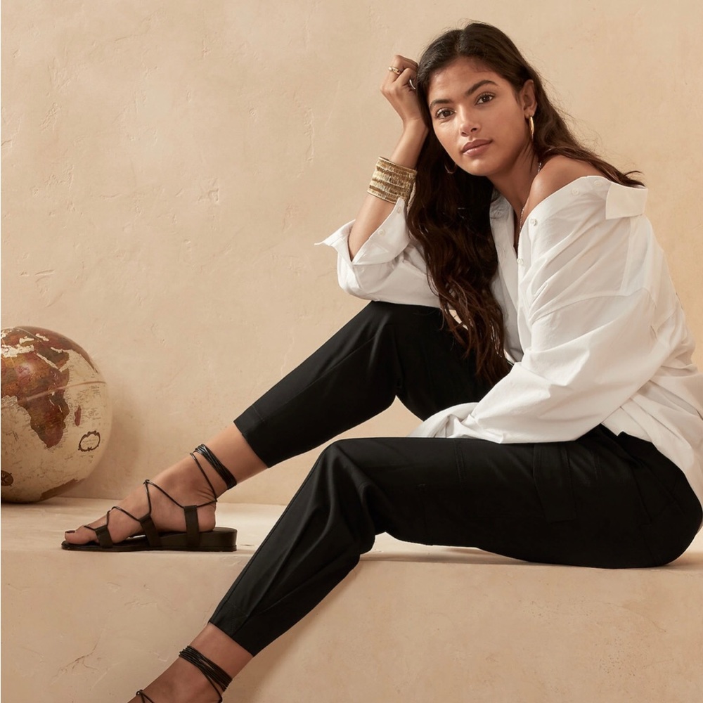 Banana Republic Black Cargo Pants Petite